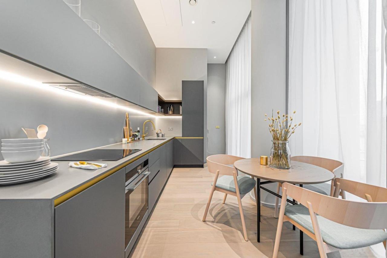Apartment The Cut- Stylish Riverside Family